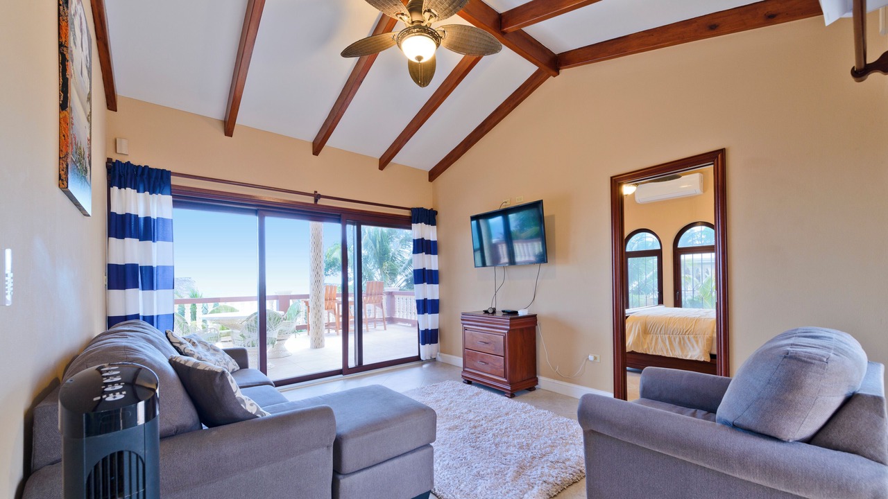 Photo of Livingroom in Sittee River