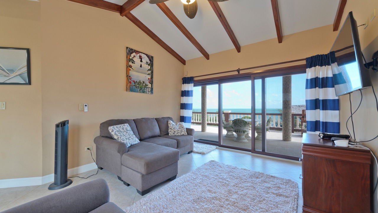 Photo of Livingroom in Sittee River