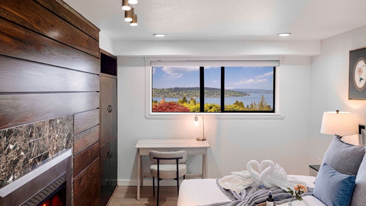 Photo of Bedroom in Bryn Mawr-Skyway