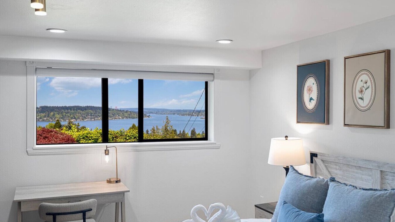 Photo of Bedroom in Bryn Mawr-Skyway