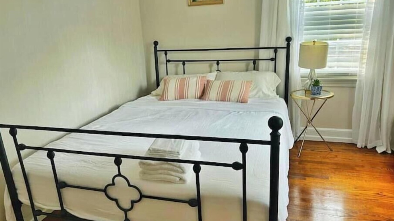 Photo of Bedroom in Greenville - Spartanburg