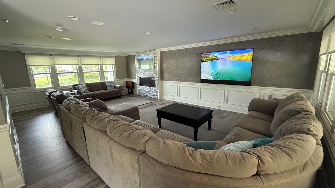 Photo of Livingroom in South Farmingdale
