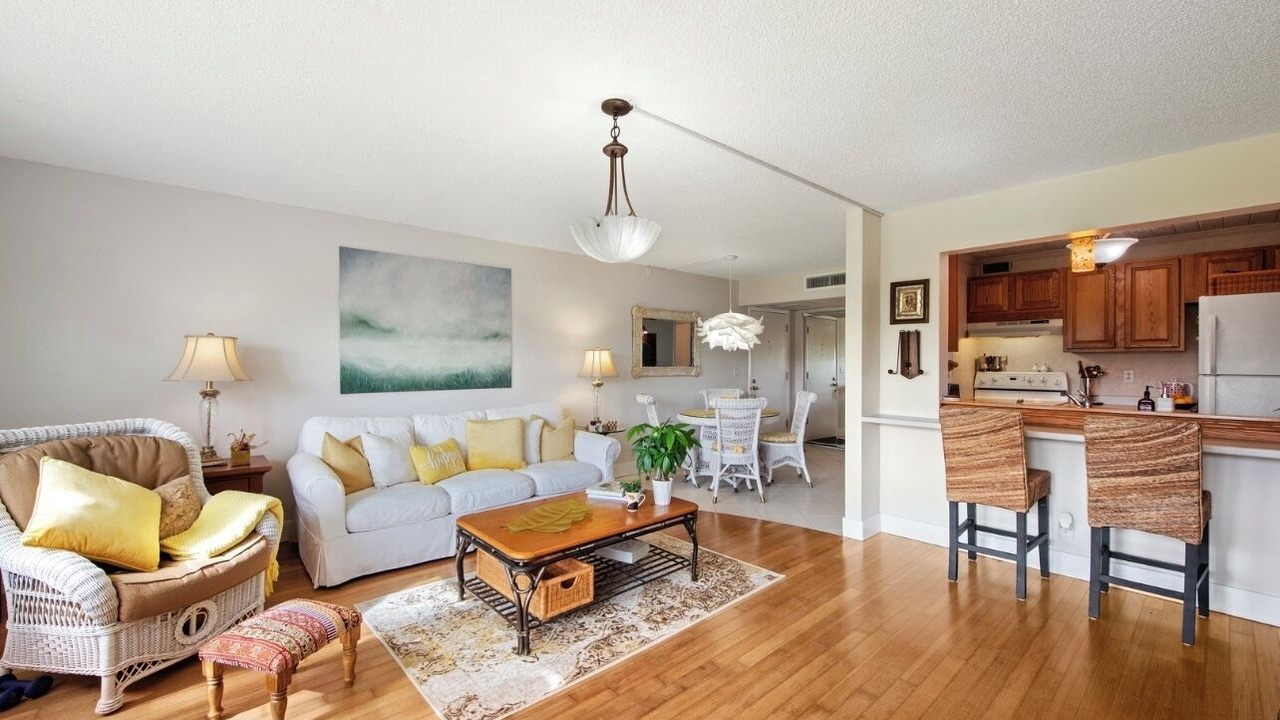Photo of Livingroom in Central Naples