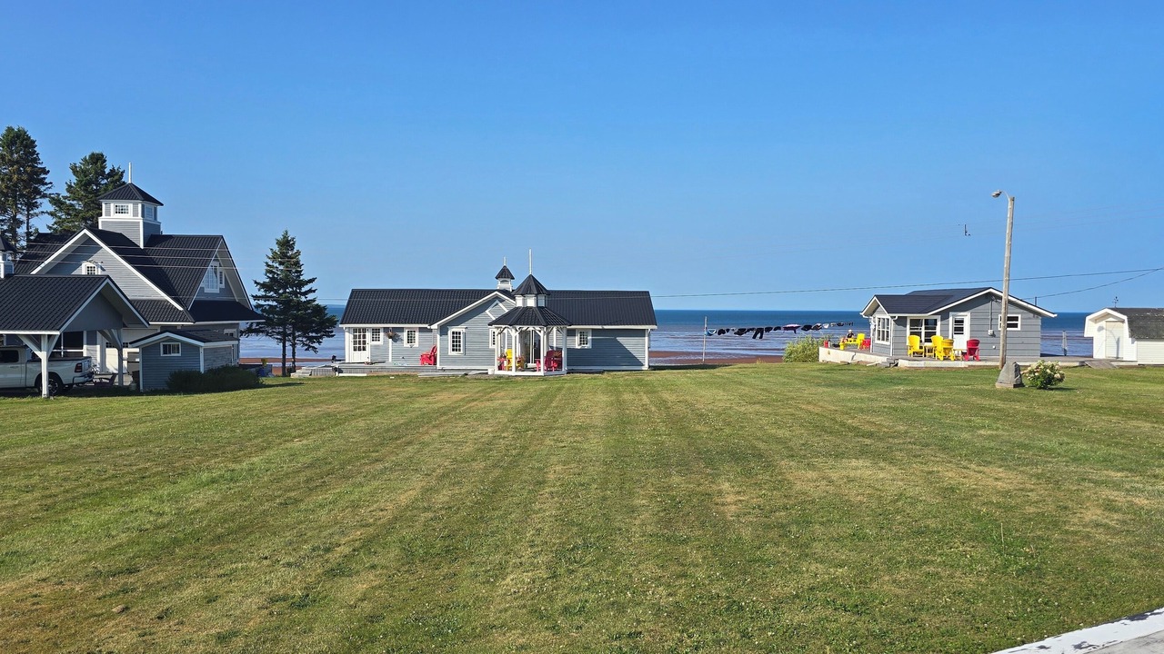 Photo of Outdoor in Amherst Shore