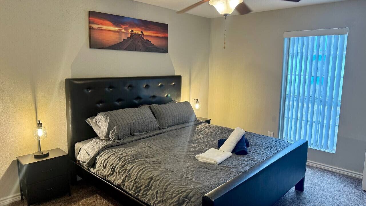 Photo of Bedroom in El Lago