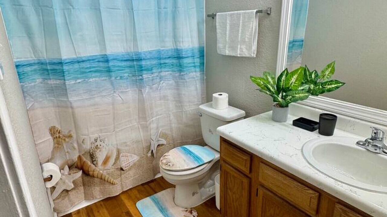 Photo of Bathroom in El Lago