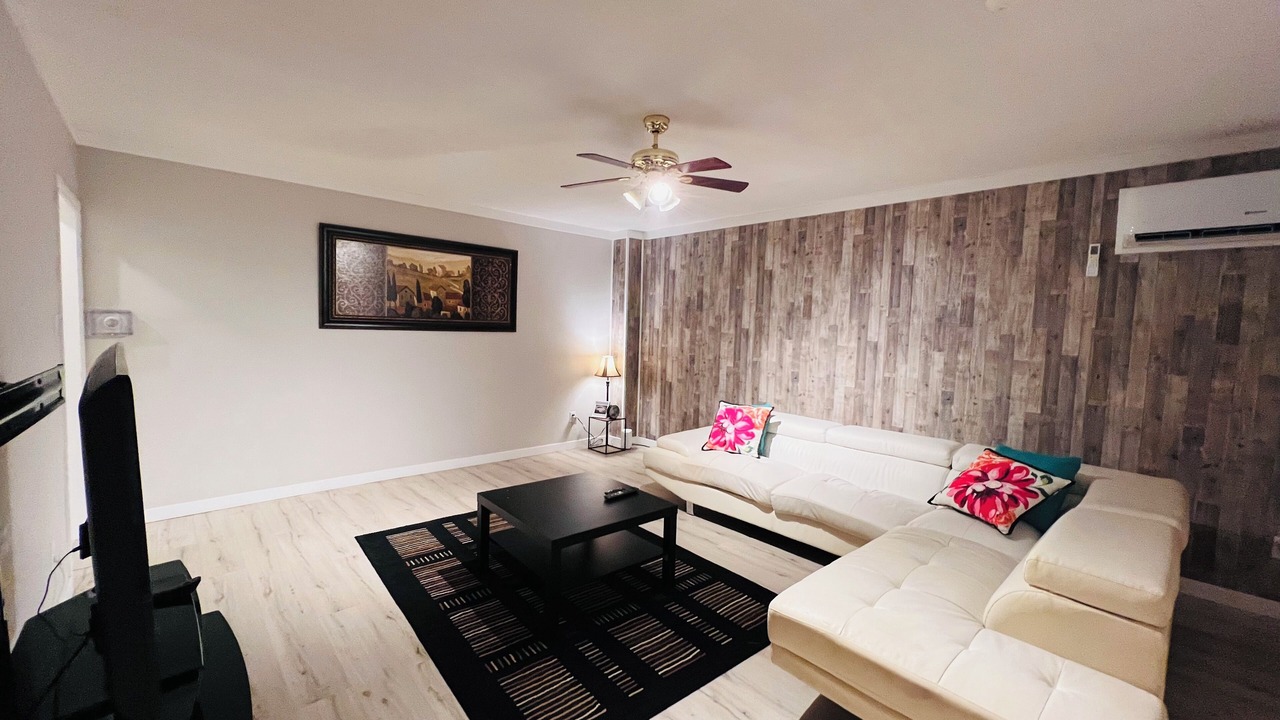 Photo of Livingroom in Medicine Hat