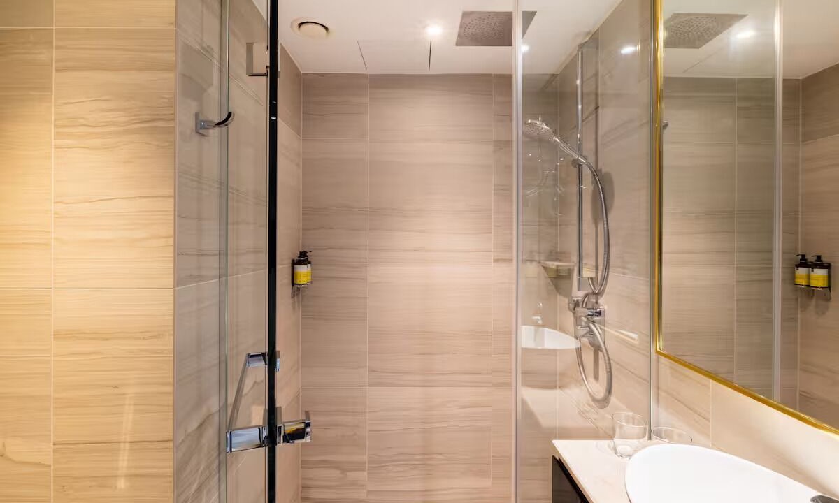 Photo of Bathroom in Portsoken