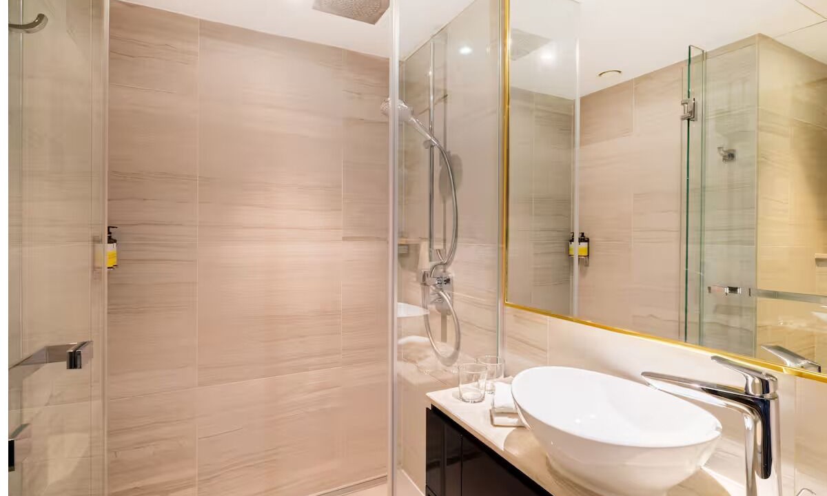Photo of Bathroom in Portsoken