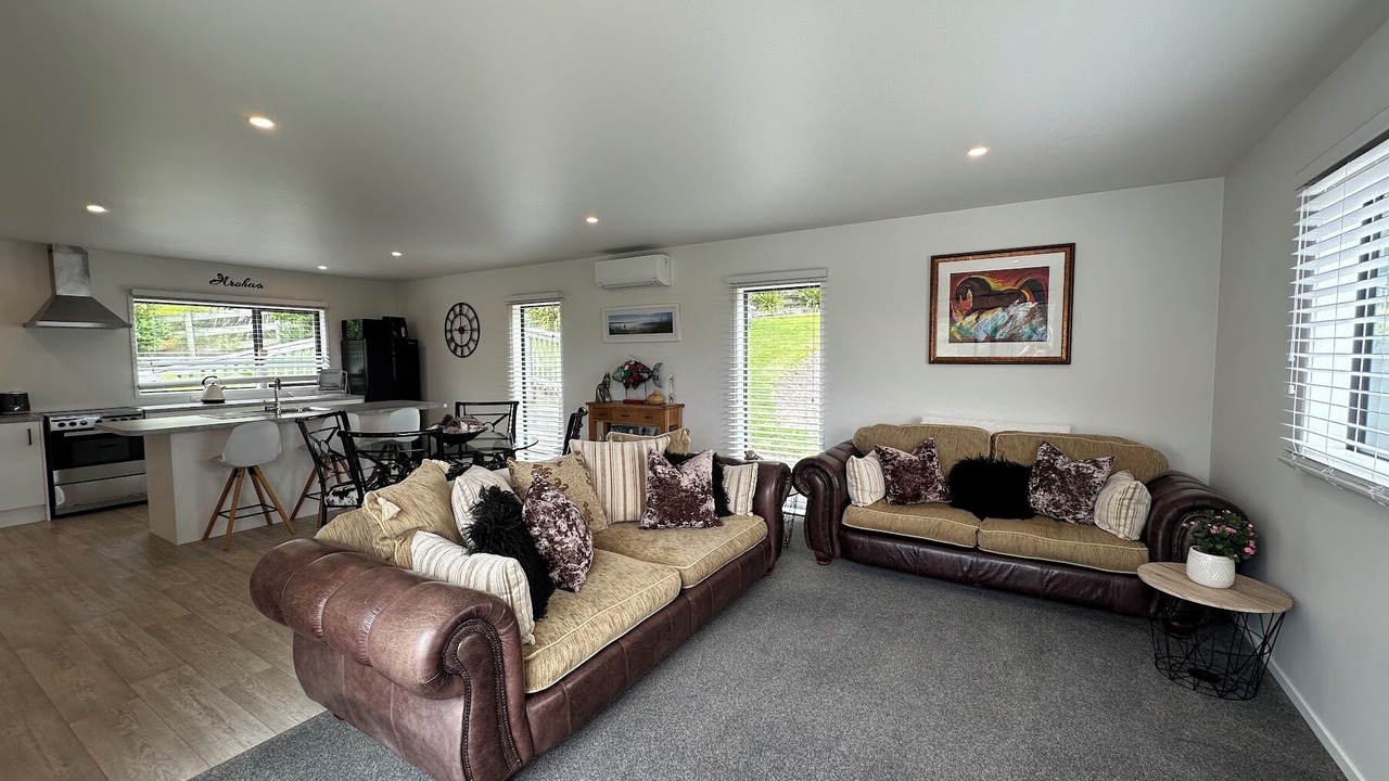 Photo of Livingroom in Whangarei Heads