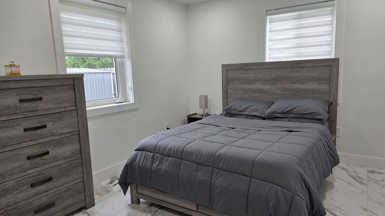Photo of Bedroom in Golden Glades