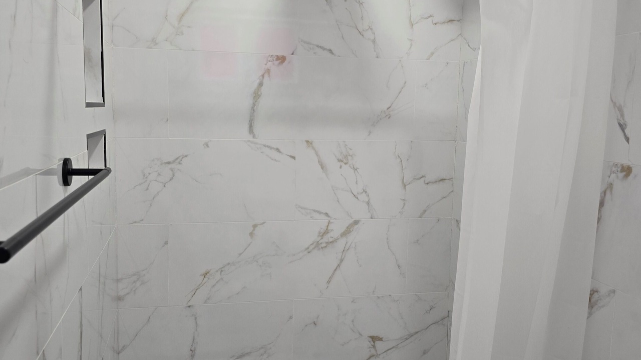 Photo of Bathroom in Golden Glades