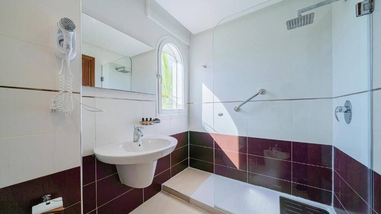 Photo of Bathroom in Mnar