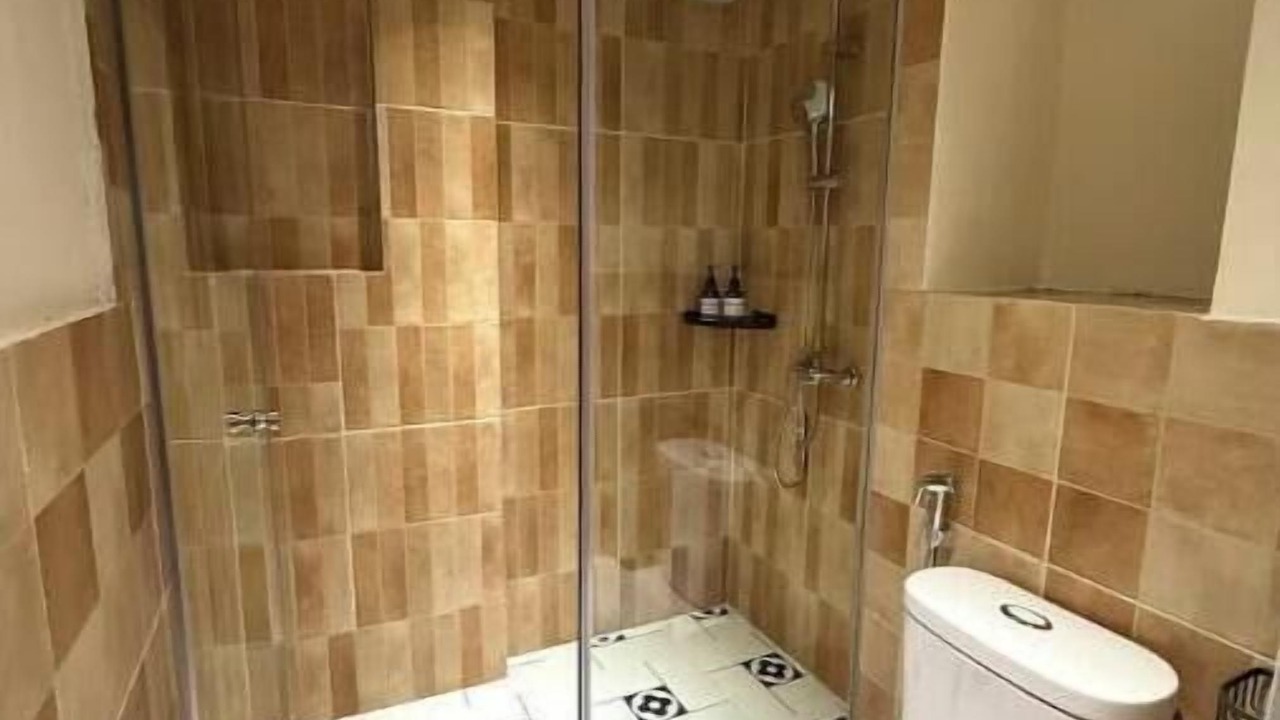Photo of Bathroom in Van Mieu