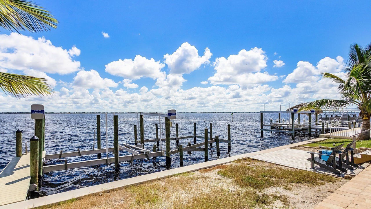 Photo of Others in Caloosahatchee