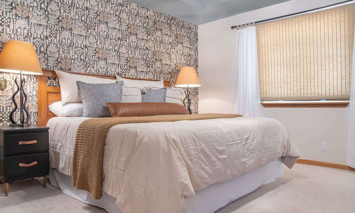 Photo of Bedroom in Aksarben - Elmwood Park