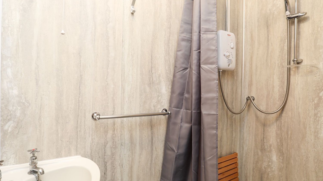 Photo of Bathroom in Llanengan