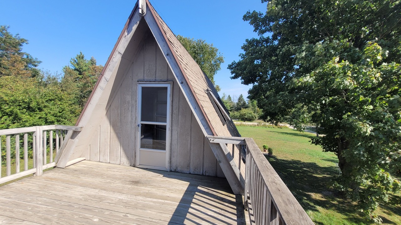 Photo of Patio Balcony in Beaver Island