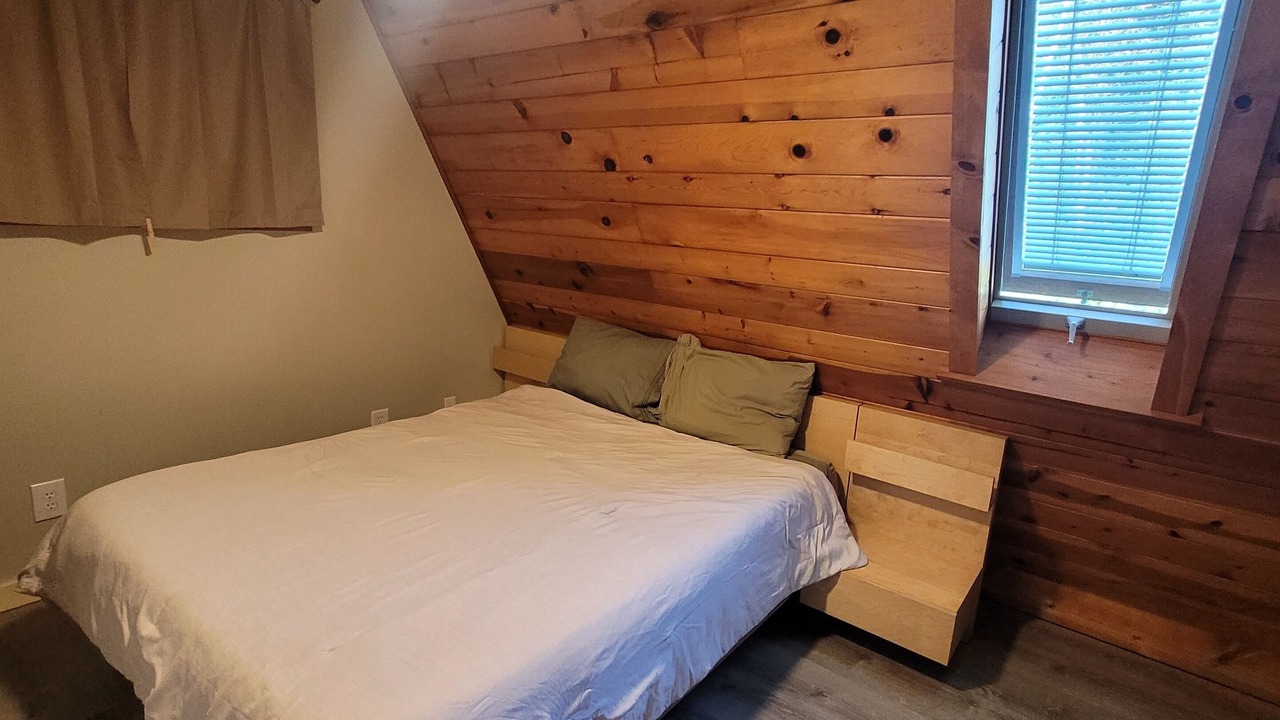 Photo of Bedroom in Beaver Island