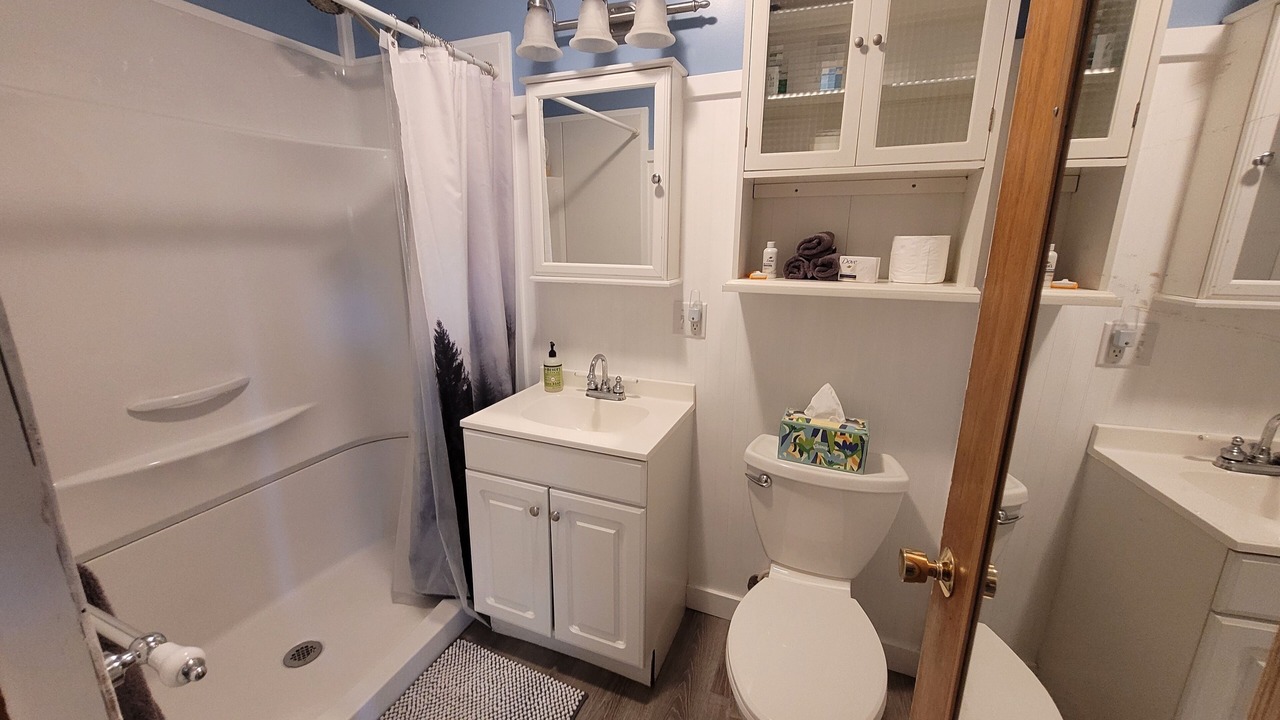 Photo of Bathroom in Beaver Island