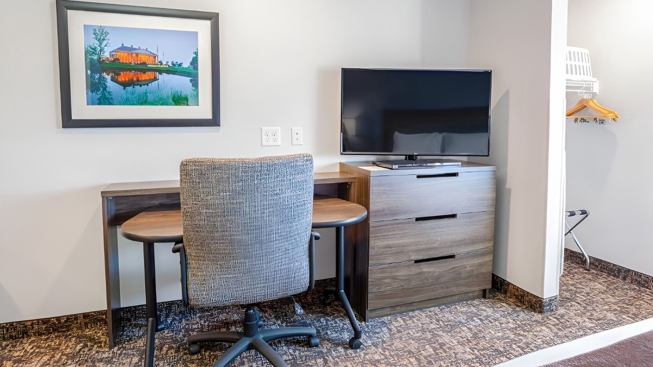Photo of Bedroom in Ashwaubenon