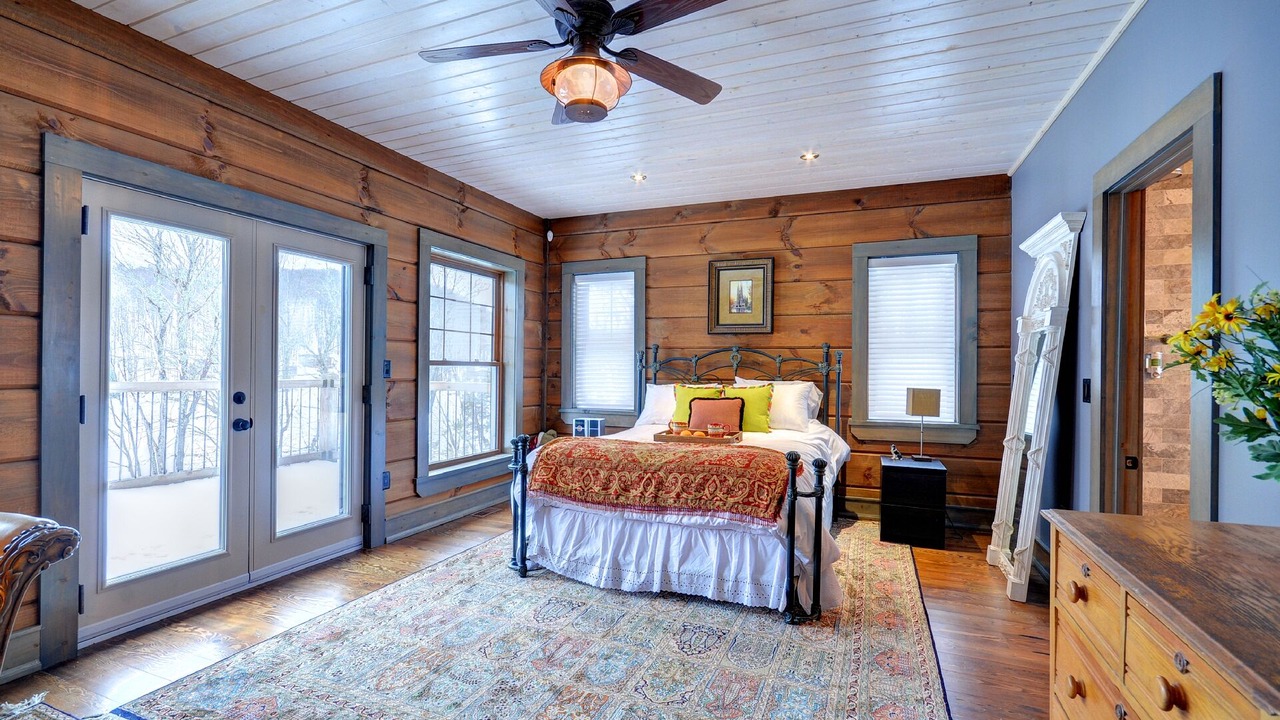 Photo of Bedroom in Eagle Lake