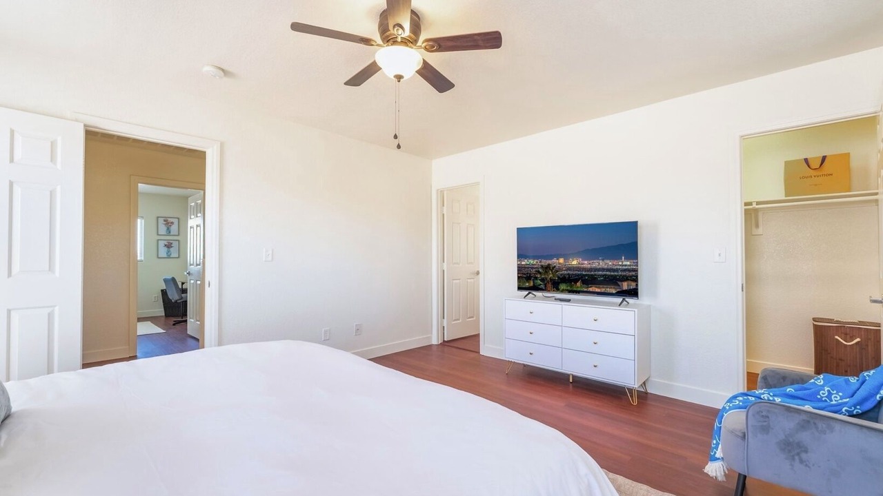 Photo of Bedroom in Silverado Ranch