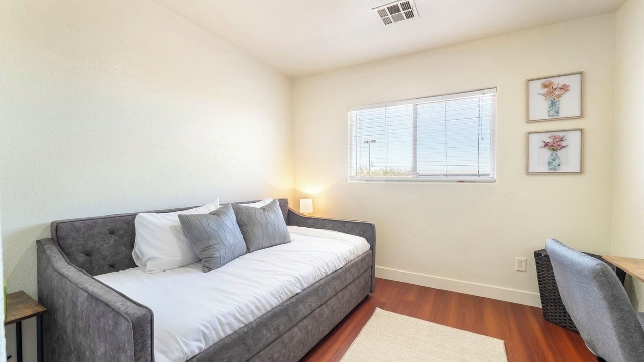 Photo of Bedroom in Silverado Ranch