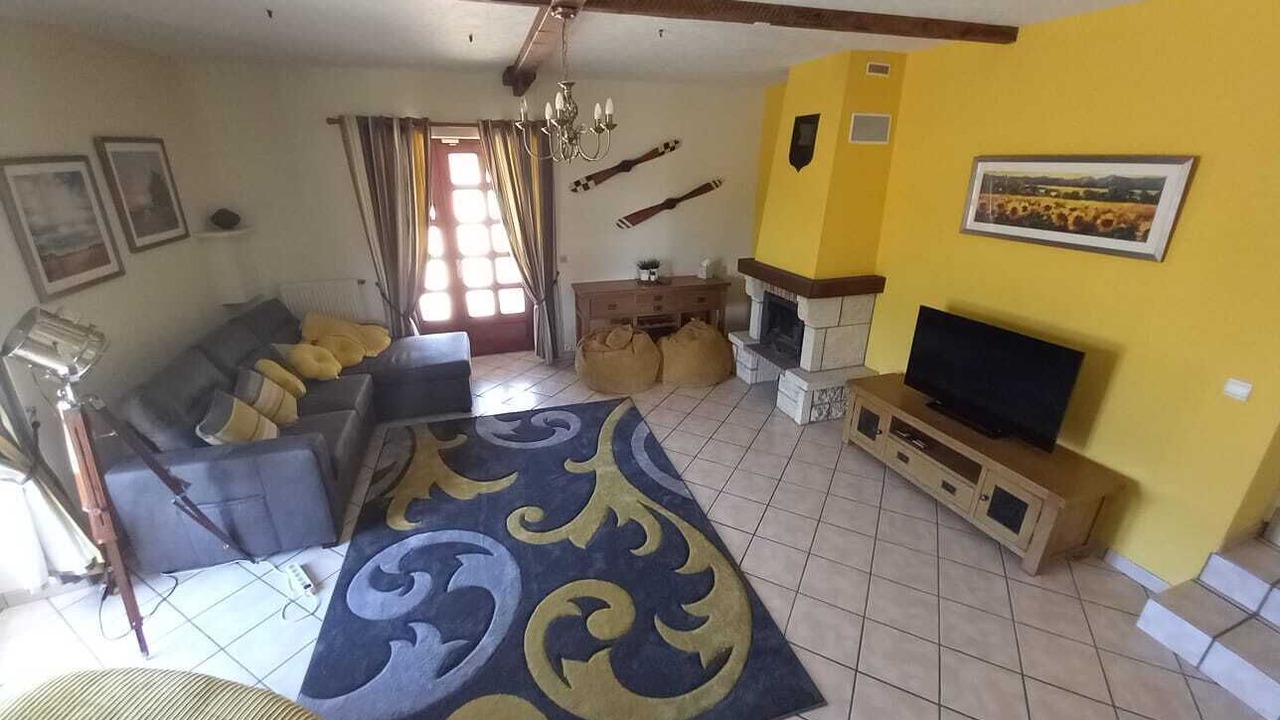 Photo of Livingroom in Le Champ-Saint-Pere