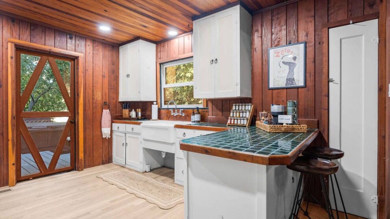Photo of Kitchen in Lexington Hills