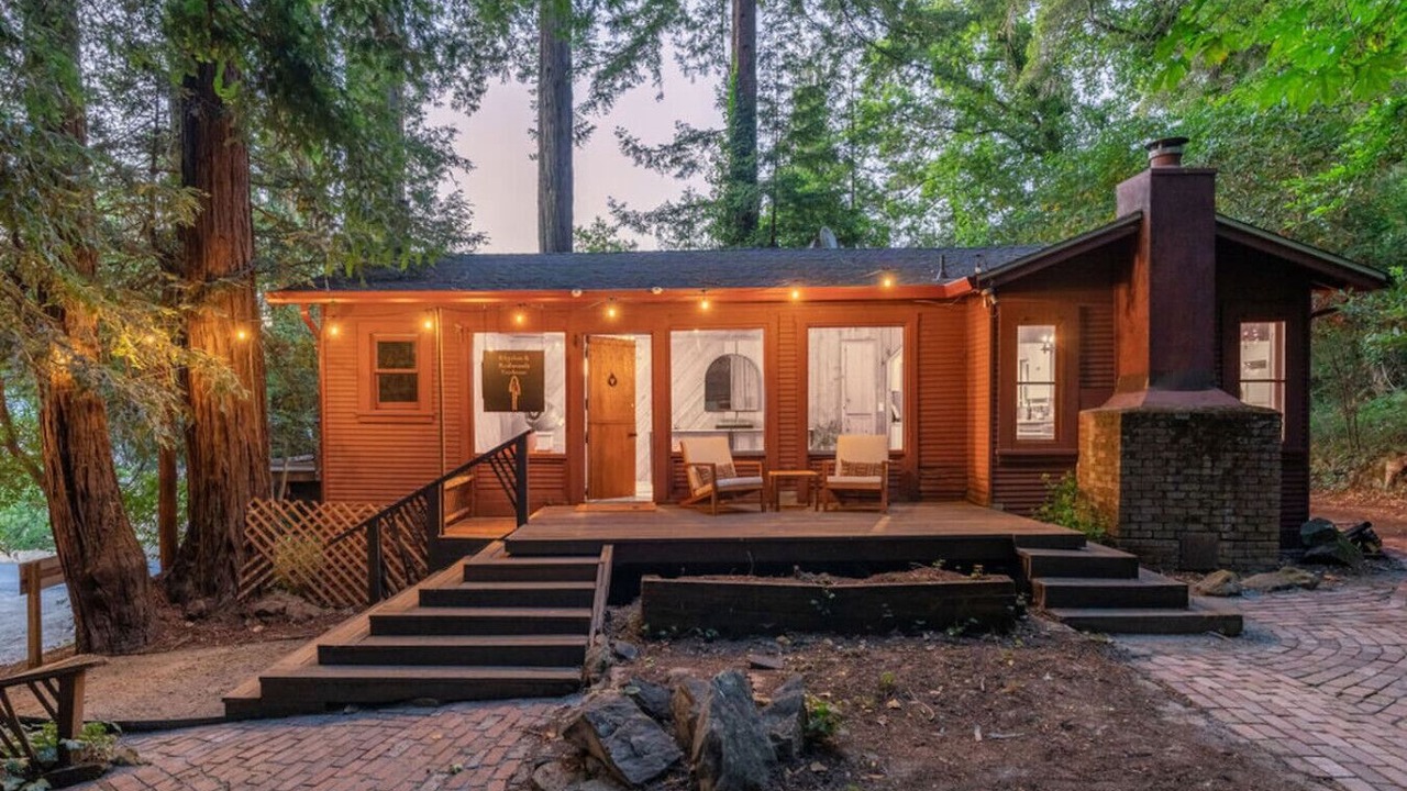 Photo of Outdoor in Lexington Hills