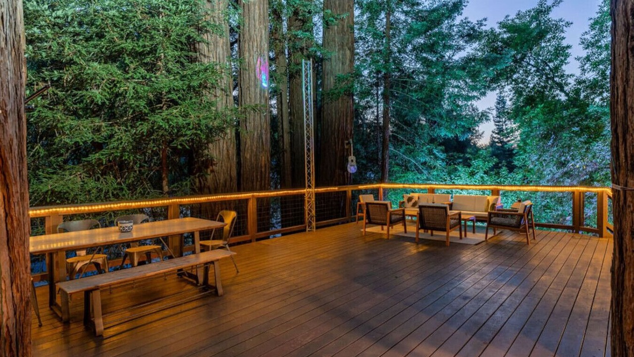 Photo of Outdoor in Lexington Hills