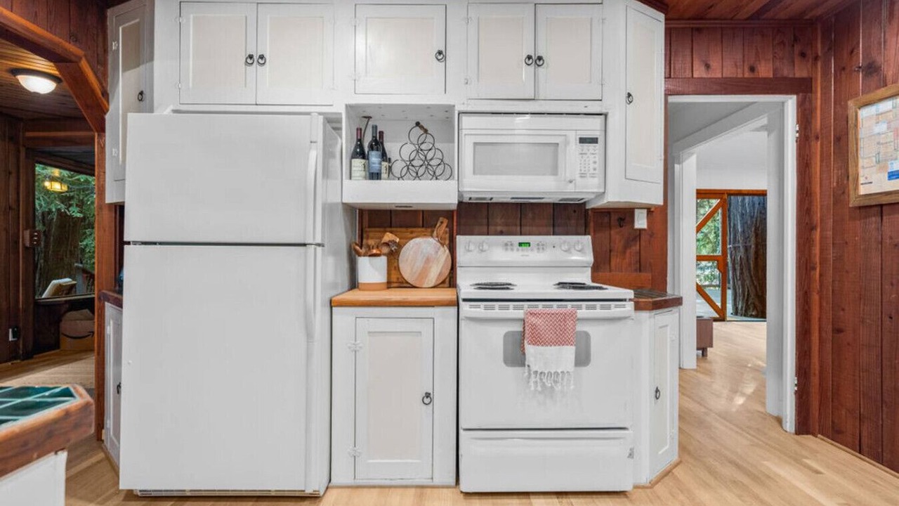 Photo of Kitchen in Lexington Hills