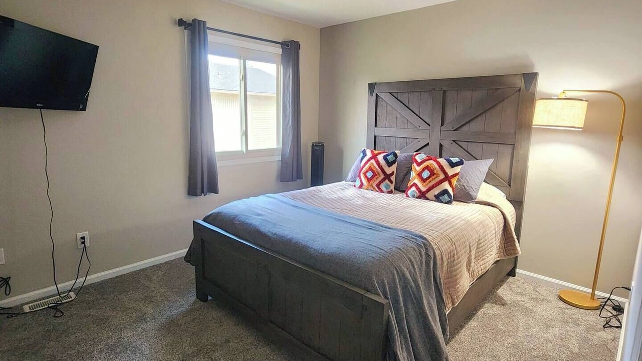 Photo of Bedroom in Newton