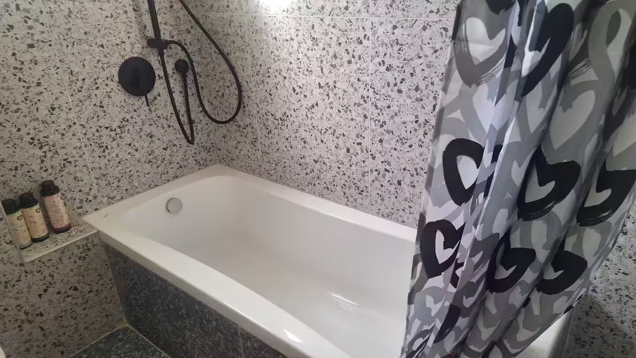 Photo of Bathroom in Kefar Uriyya