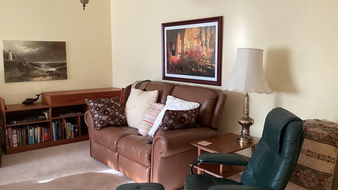 Photo of Livingroom in North Cowichan
