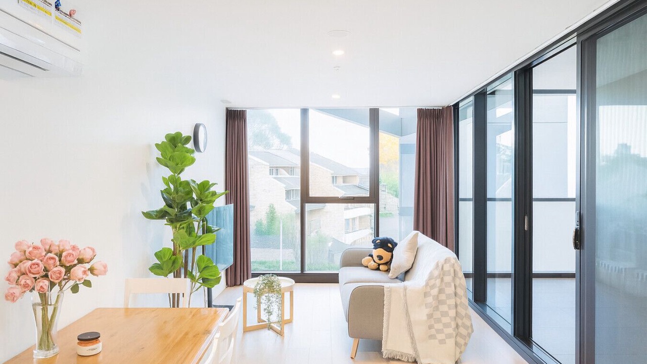 Photo of Livingroom in Reid