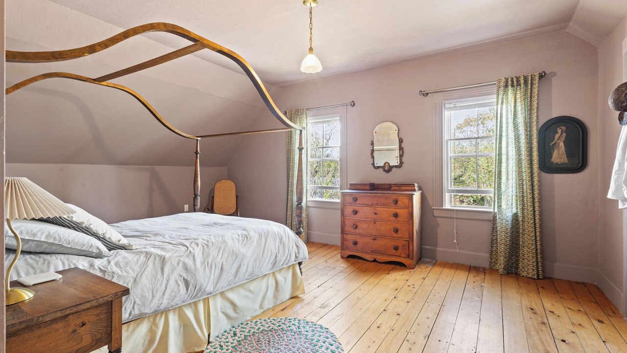 Photo of Bedroom in Lunenburg County