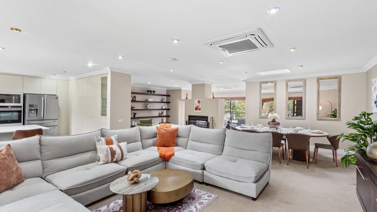 Photo of Livingroom in West Beach