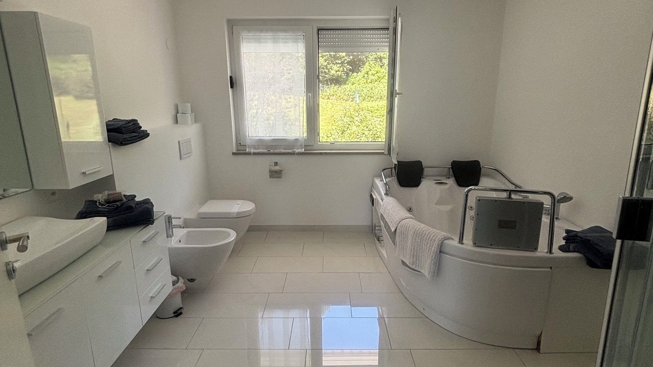 Photo of Bathroom in Carona