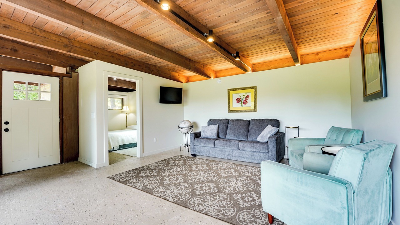 Photo of Livingroom in Vandercook Lake