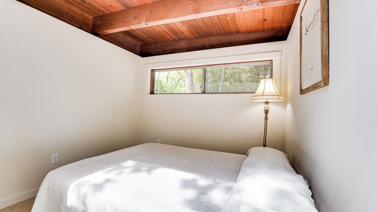 Photo of Bedroom in Vandercook Lake