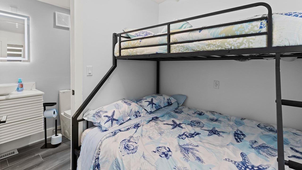 Photo of Bedroom in Layton
