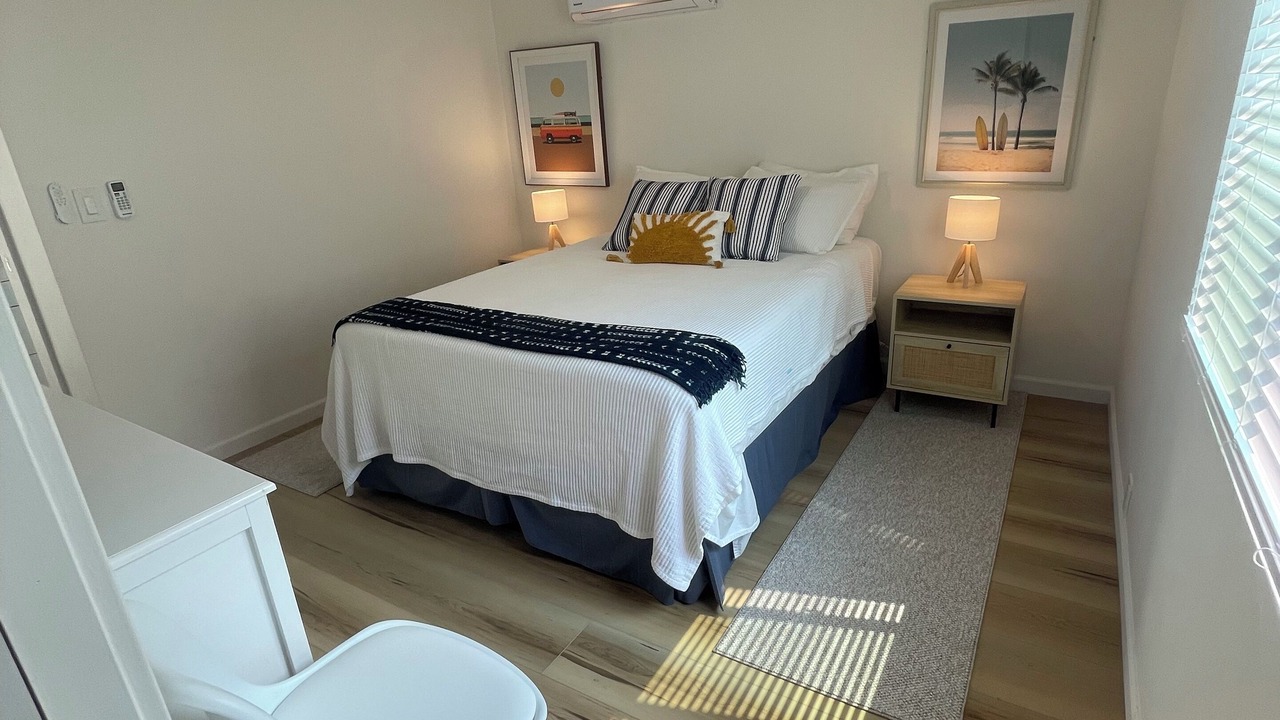 Photo of Bedroom in South Mission Beach
