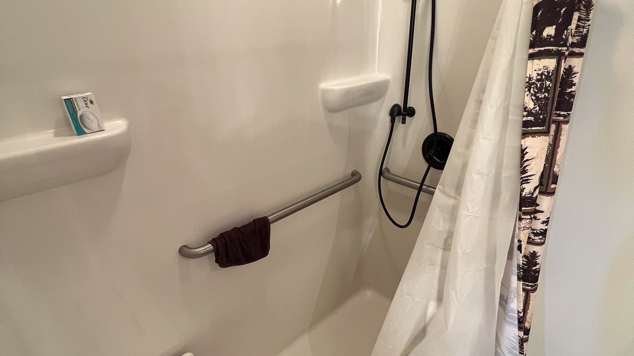 Photo of Bathroom in Adair