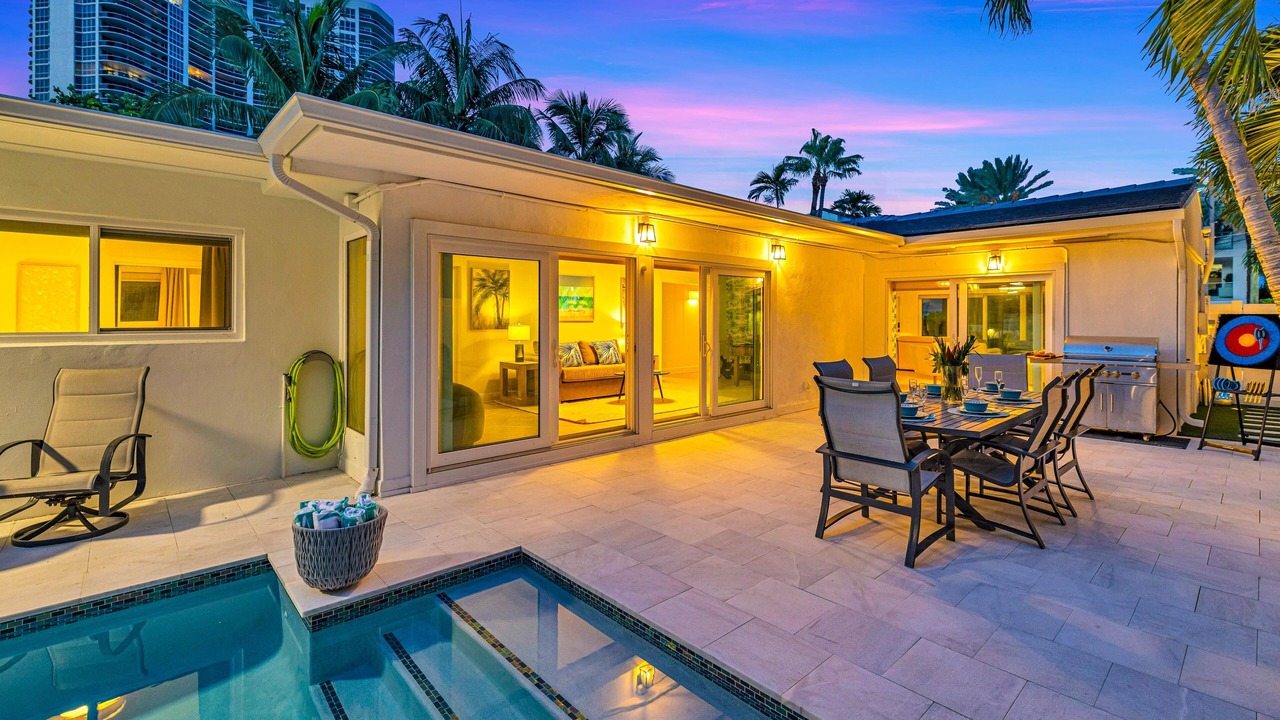 Photo of Outdoor in Lauderdale Beach