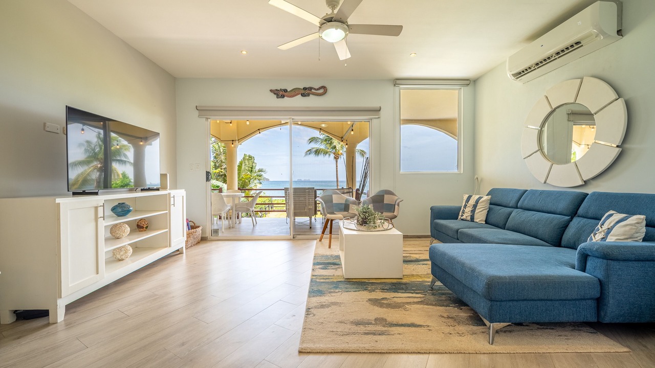 Photo of Livingroom in Potrero