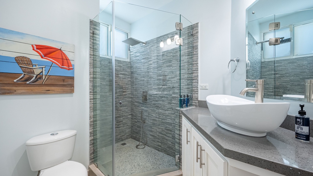 Photo of Bathroom in Potrero