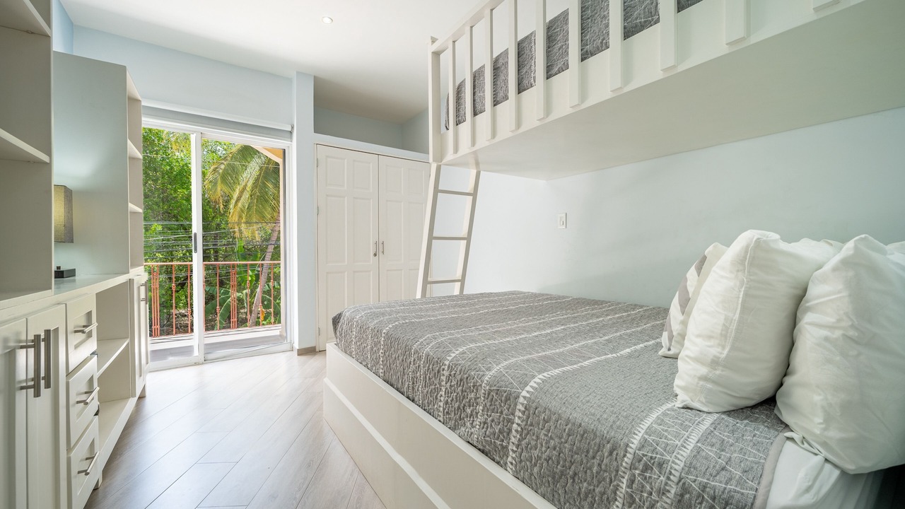 Photo of Bedroom in Potrero