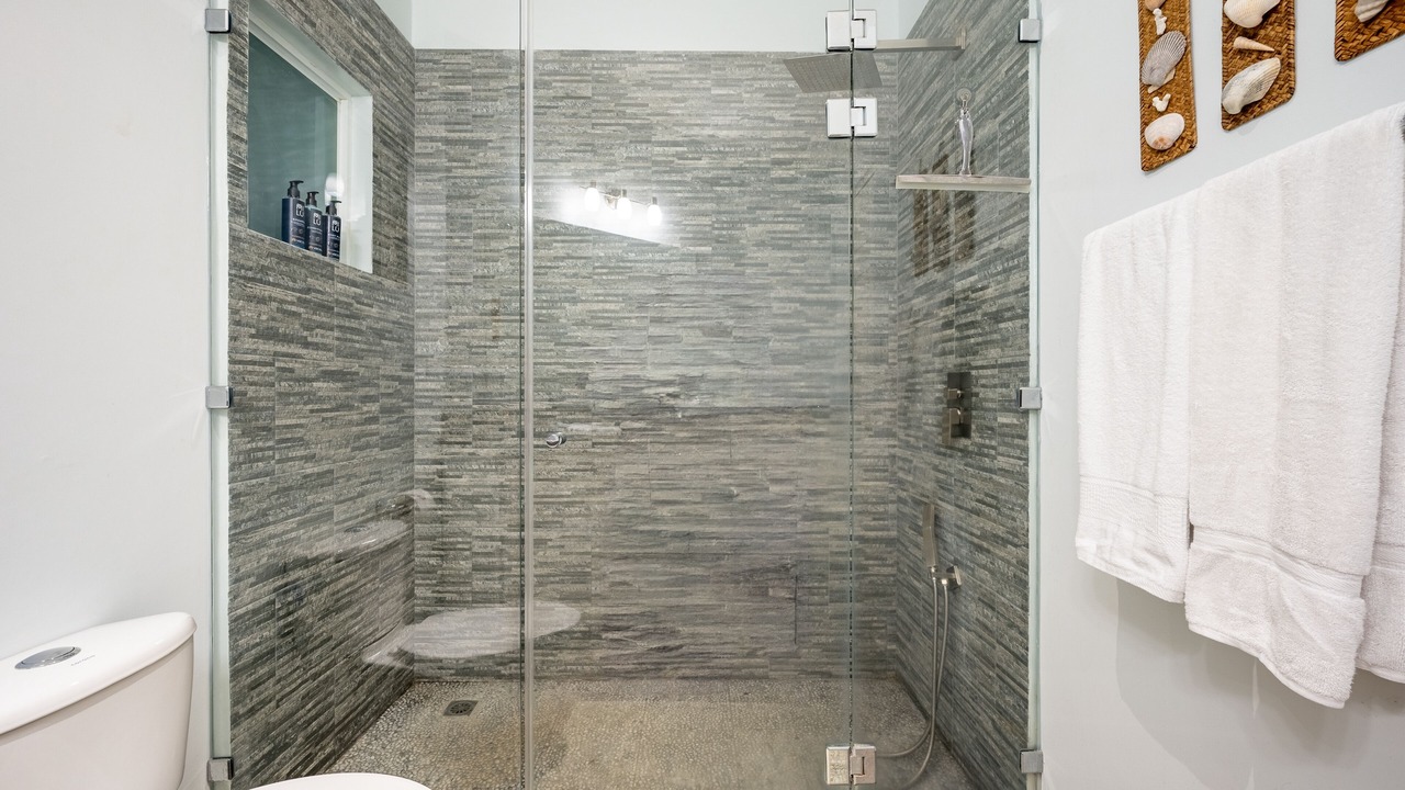 Photo of Bathroom in Potrero